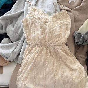 Abercrombie & Fitch Elegant Cream Lace Dress
